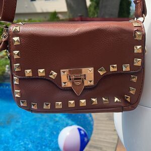 Venus adjustable strap cross body bag